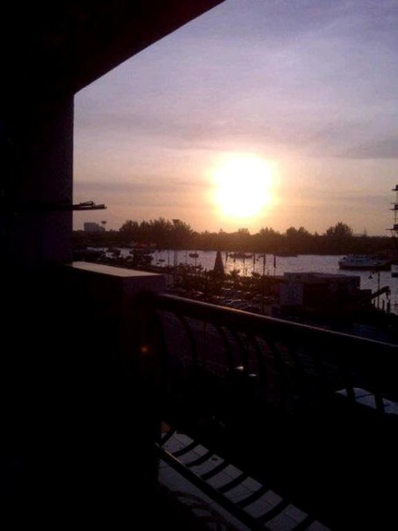 Marina Condominium Holiday Homestay Kota Kinabalu Phòng bức ảnh